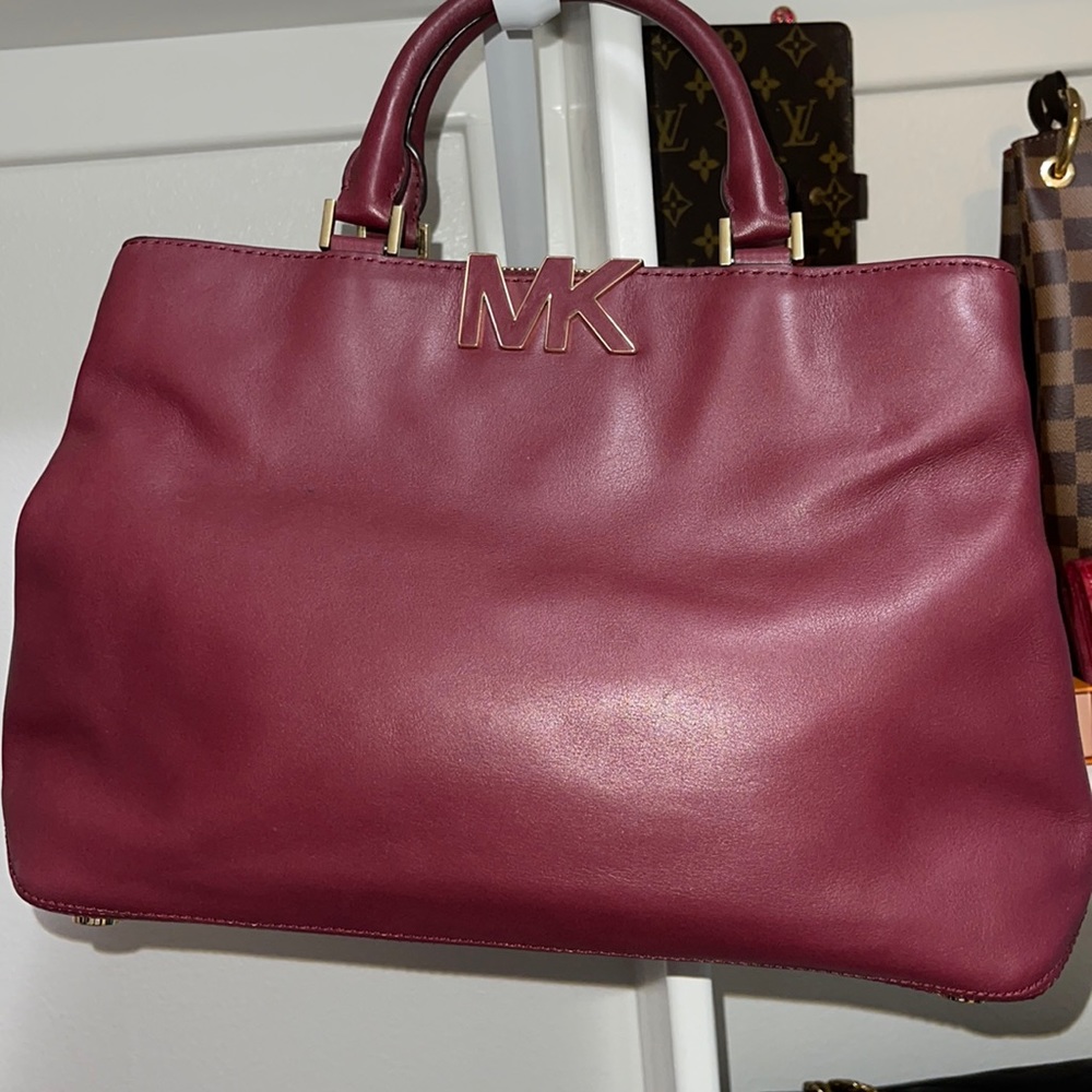 Michael Kors burgundy satchel in great condition